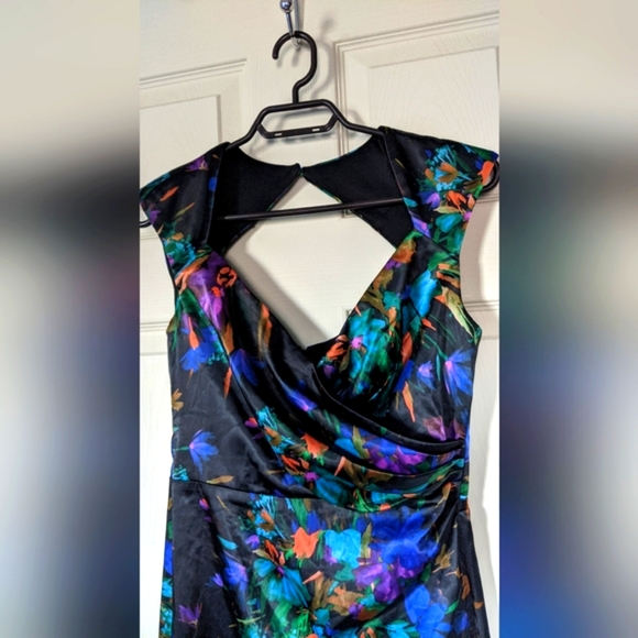 Black Floral Elegant Party Dress - Picture 3 of 5